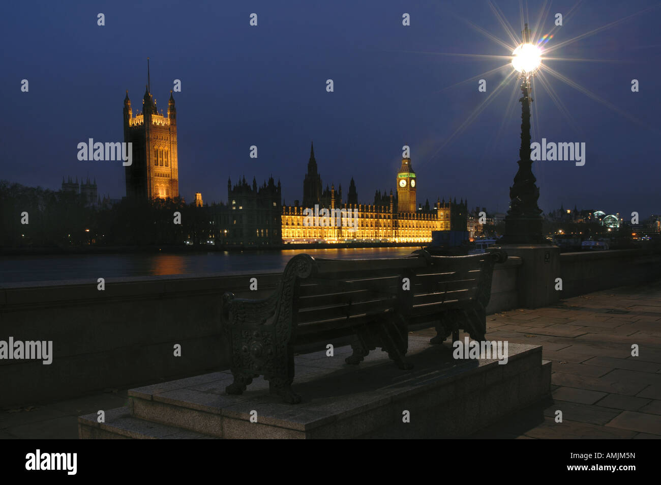 Häuser von Parlament bei Nacht Stockfoto