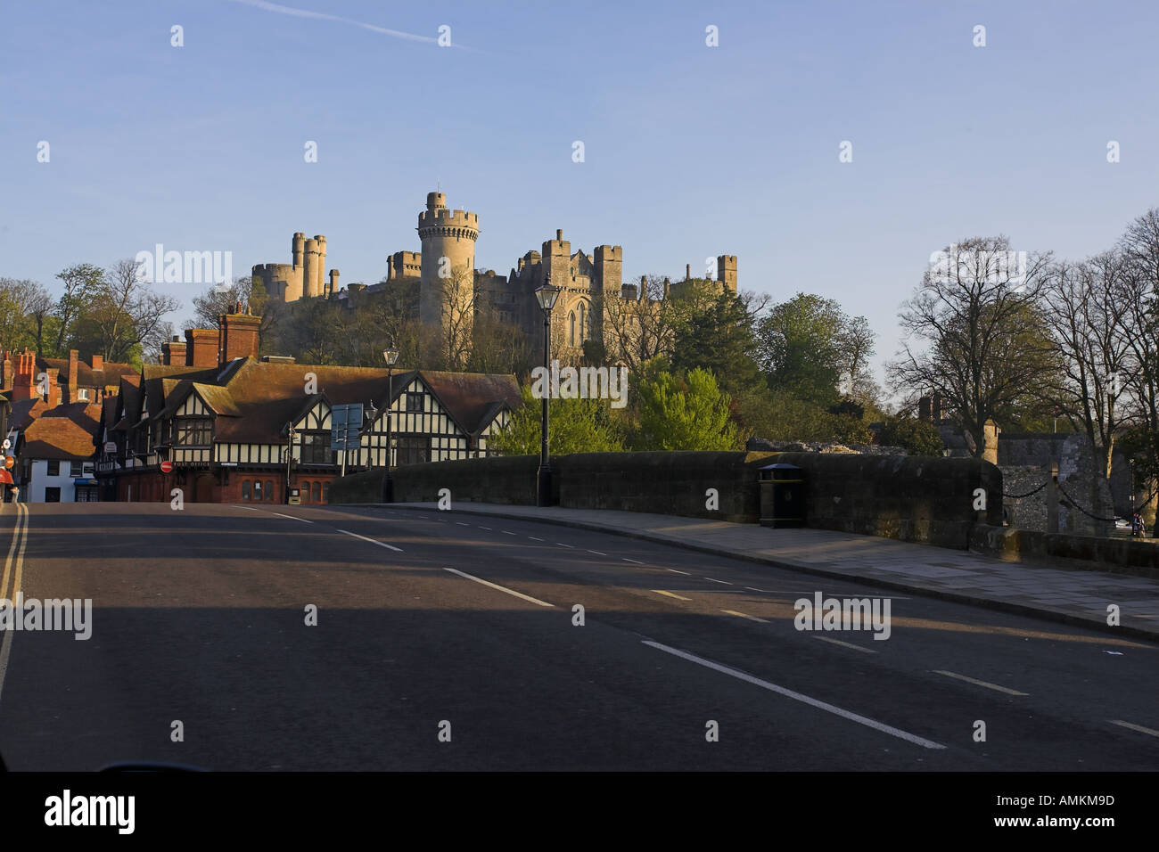 Arundel Castle bei Sonnenaufgang, Arundel, West Sussex, England UK 2005 Stockfoto