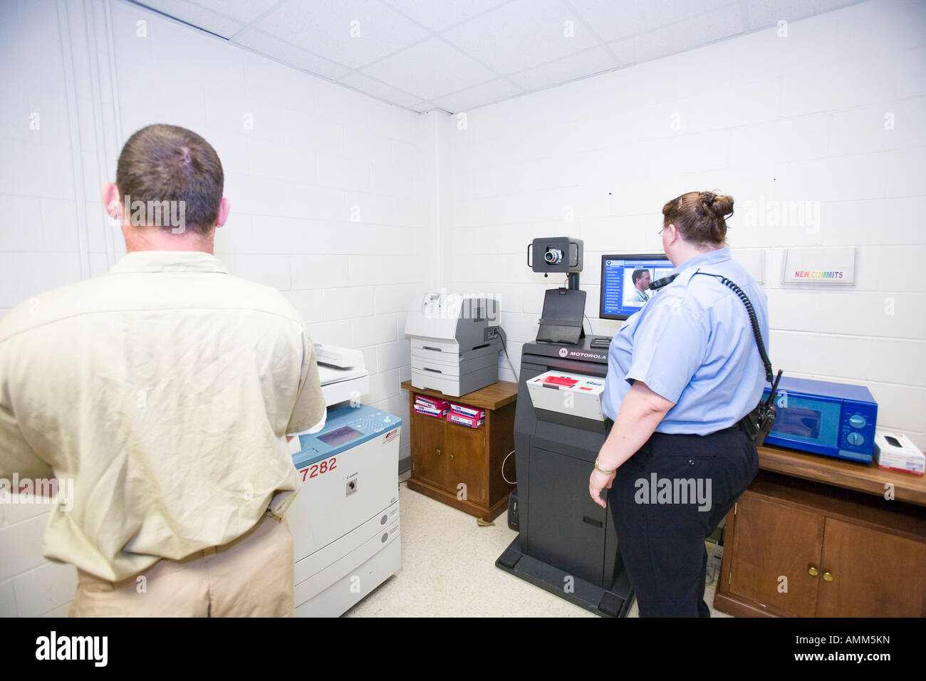 Häftling fotografiert als Bestandteil der Aufnahme-Prozess. Diagnostik und Evaluation Center, Lincoln. Stockfoto
