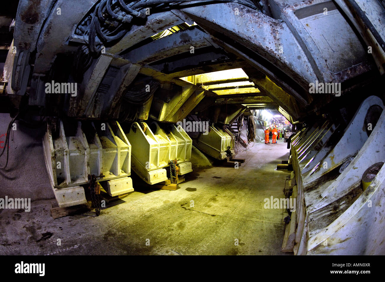 Füße von Bohrer, Eurotunnel Schweizer alptransit Stockfotografie - Alamy