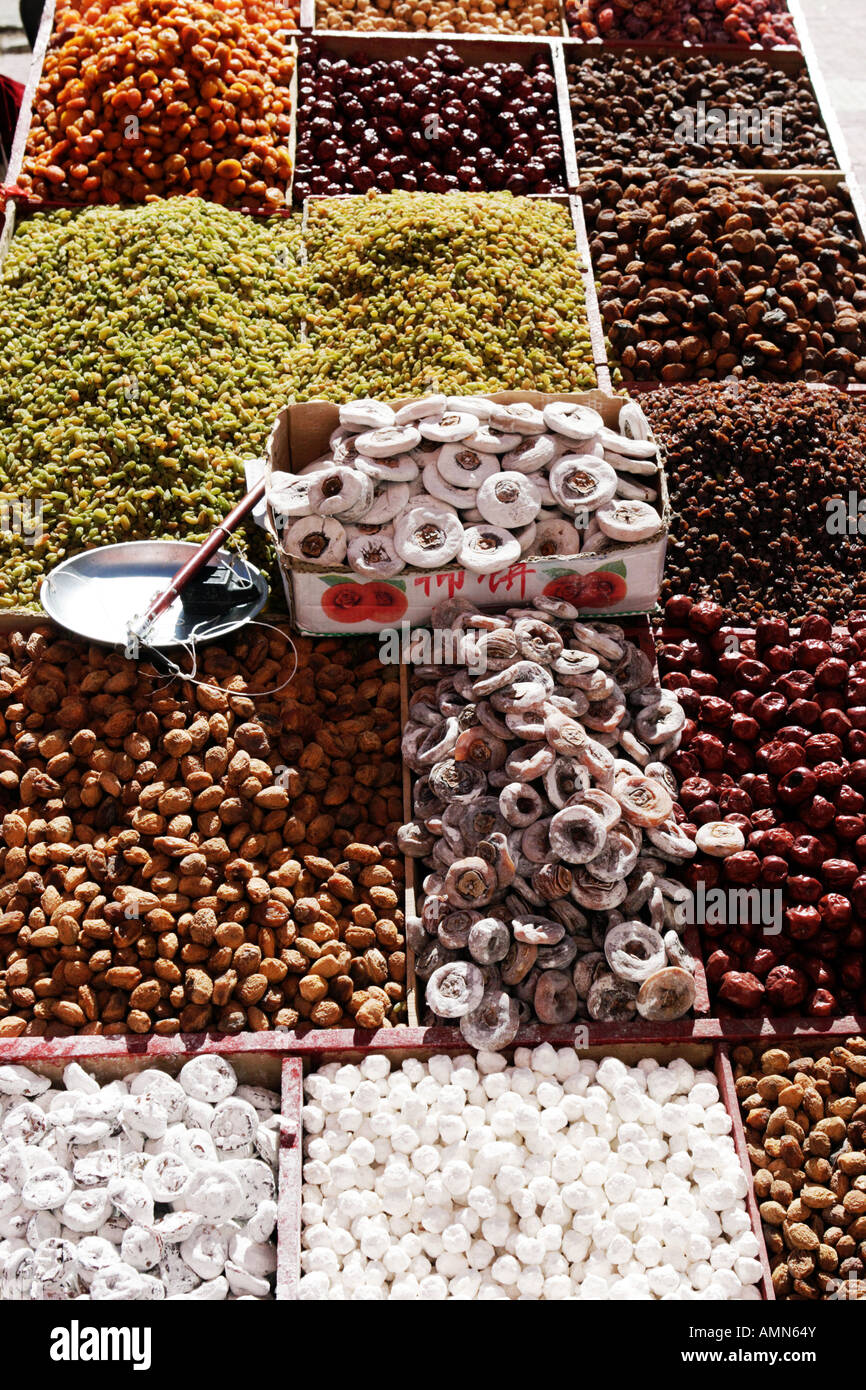 Getrockneten Früchten und Nüssen auf Markt in Tibet Stockfoto