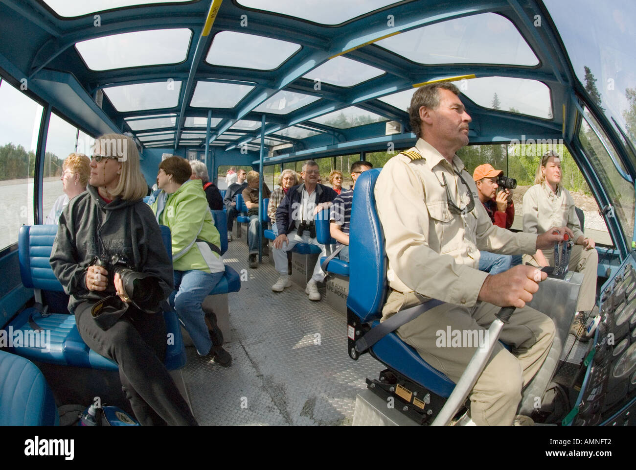 ALASKA DENALI ST PARK MAHAYS JET BOAT TOURS ÜBERSCHRIFT FÜR DEVILS CANYON AM FLUSS TALKEETNA Stockfoto