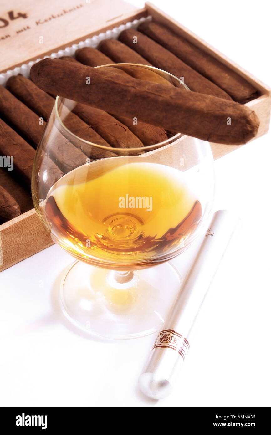 Cognac und Zigarren Stockfoto