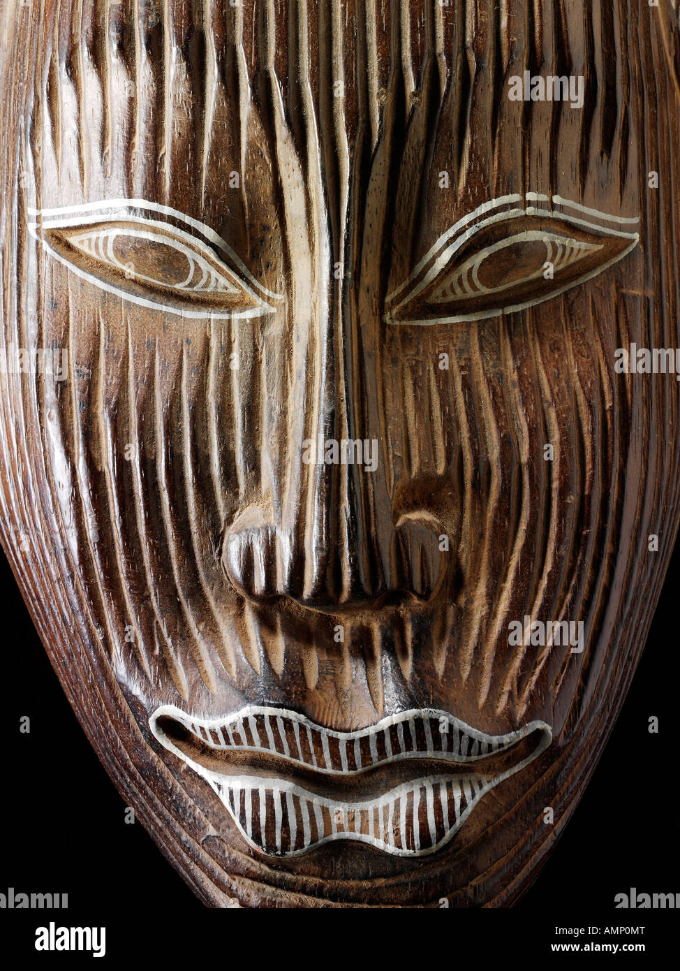 Ethnische traditionelle afrikanische Maske. Kunst und Handwerk. Stockfoto
