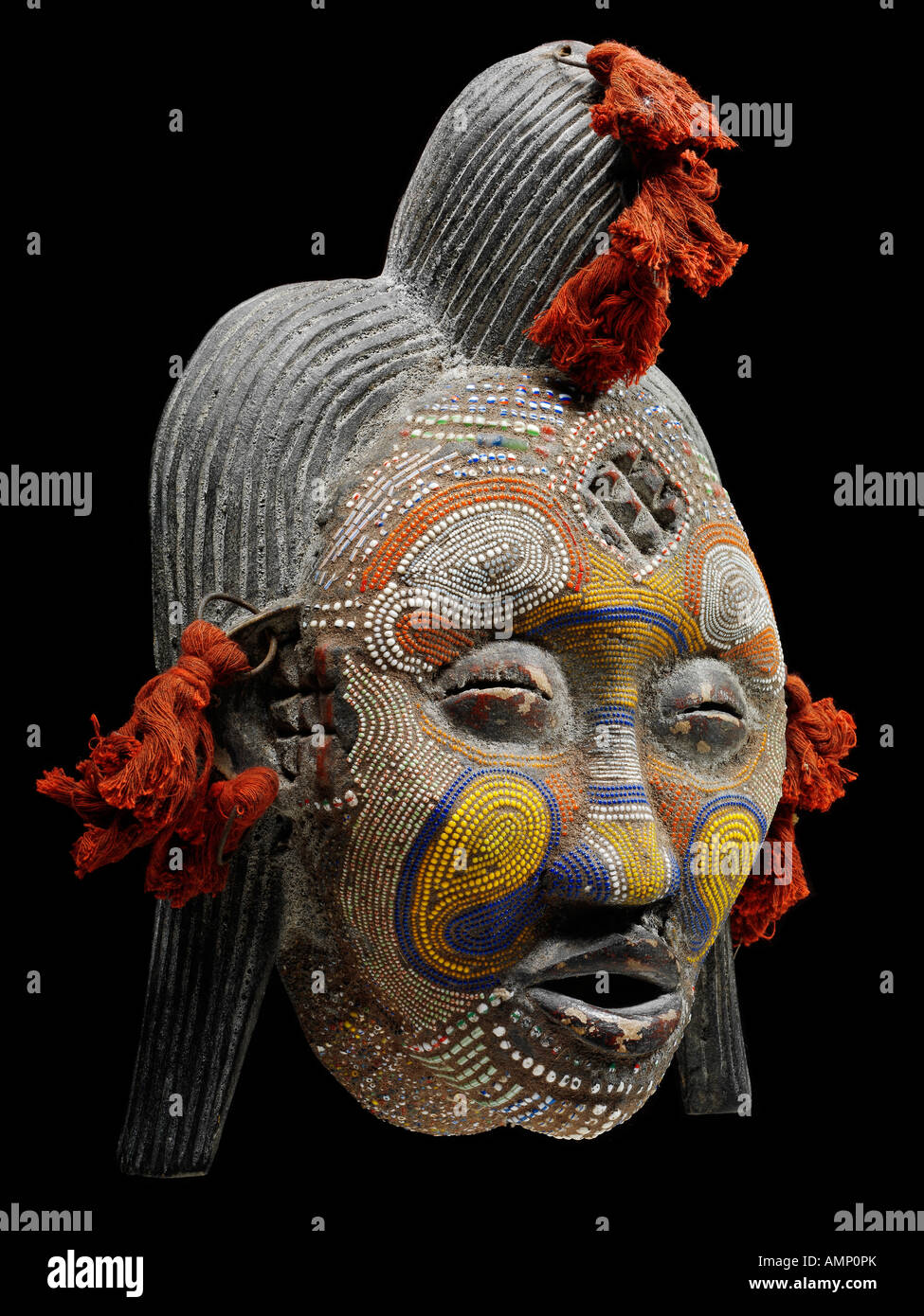 Ethnische traditionelle afrikanische Maske. Kunst und Handwerk. Stockfoto