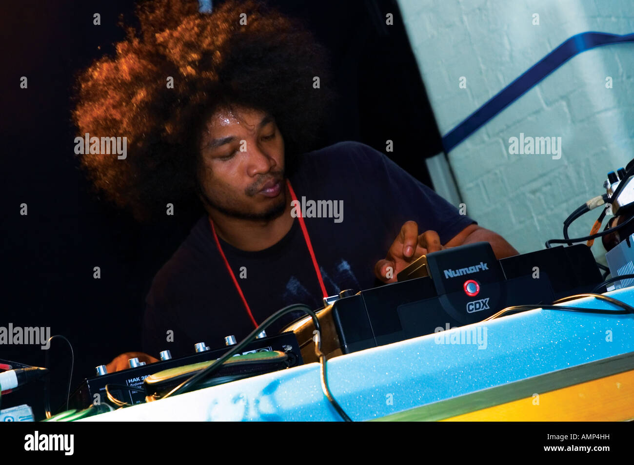 Hiphop band -Fotos und -Bildmaterial in hoher Auflösung – Alamy