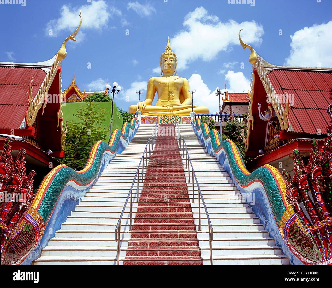 Der Big Buddha Tempel (Wat Phra Yai) auf der Insel Ko Samui in Thailand. Stockfoto