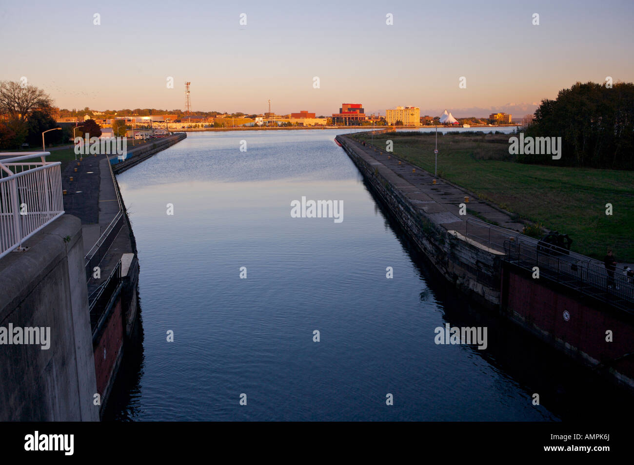 Stadt von Sault Ste Marie, zwischen Lake Superior und Lake Huron, Great Lakes, Ontario, Kanada. Stockfoto