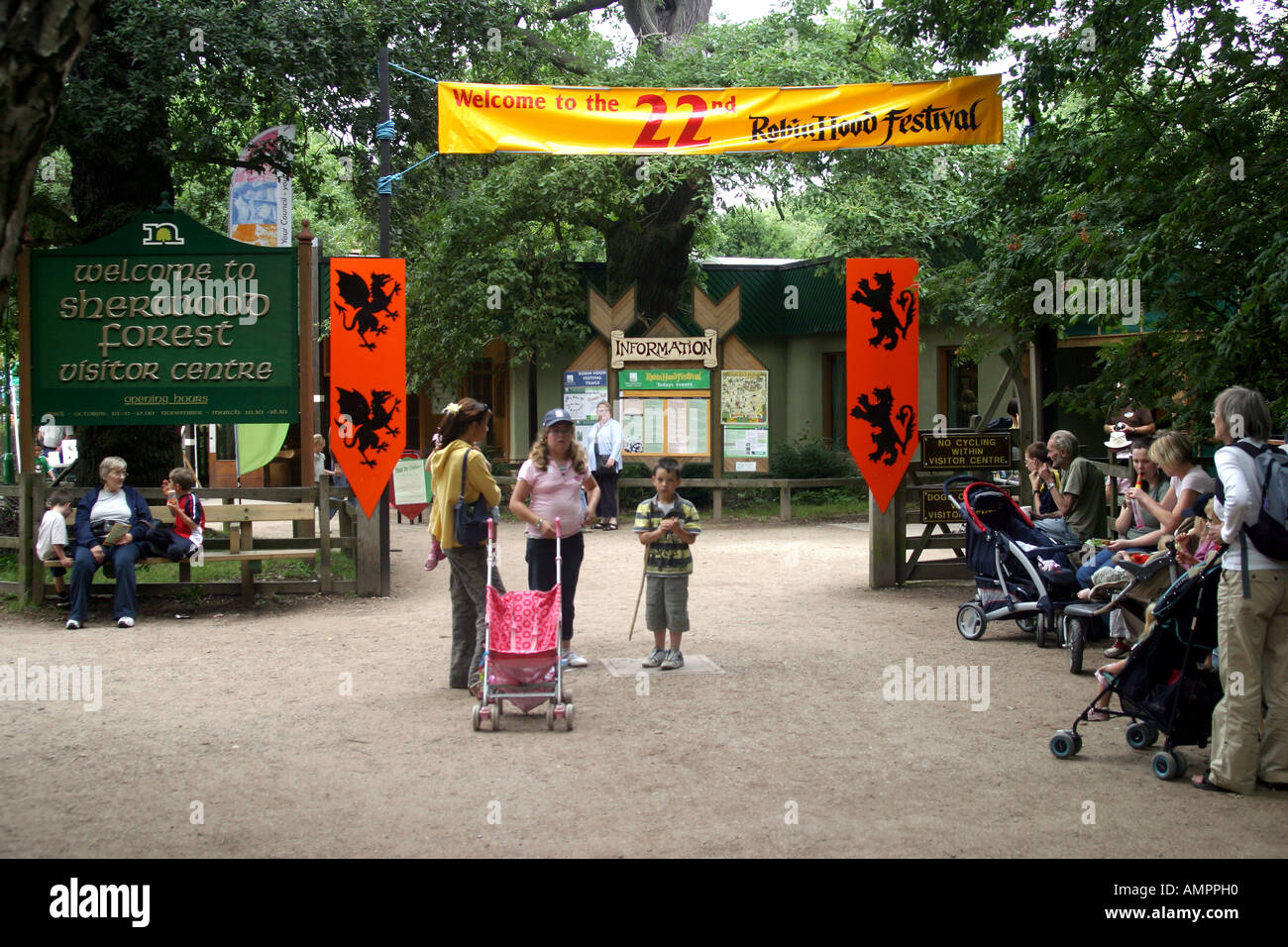 Der Eintritt zum Festival Robin Hood im Sherwood Forest Stockfoto