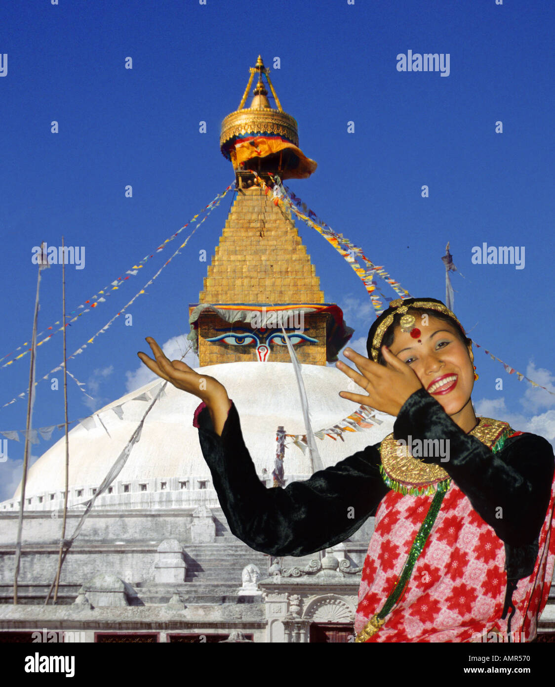 Bodnath Stupa Khatmandu mit Folk Tänzer Nepal Asien Stockfoto