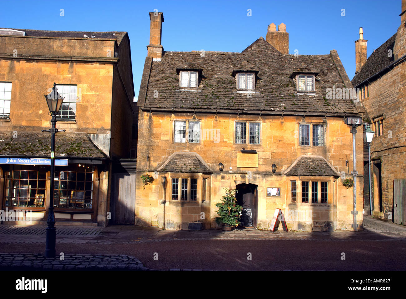 Shop Broadway Worcestershire England Großbritannien Stockfoto