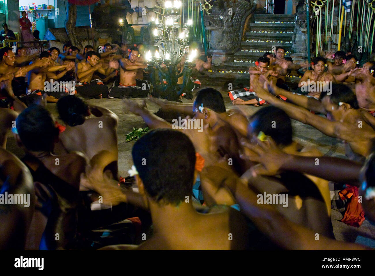 Kecak-Tanz Performance Ubud Bali Indonesien Stockfoto