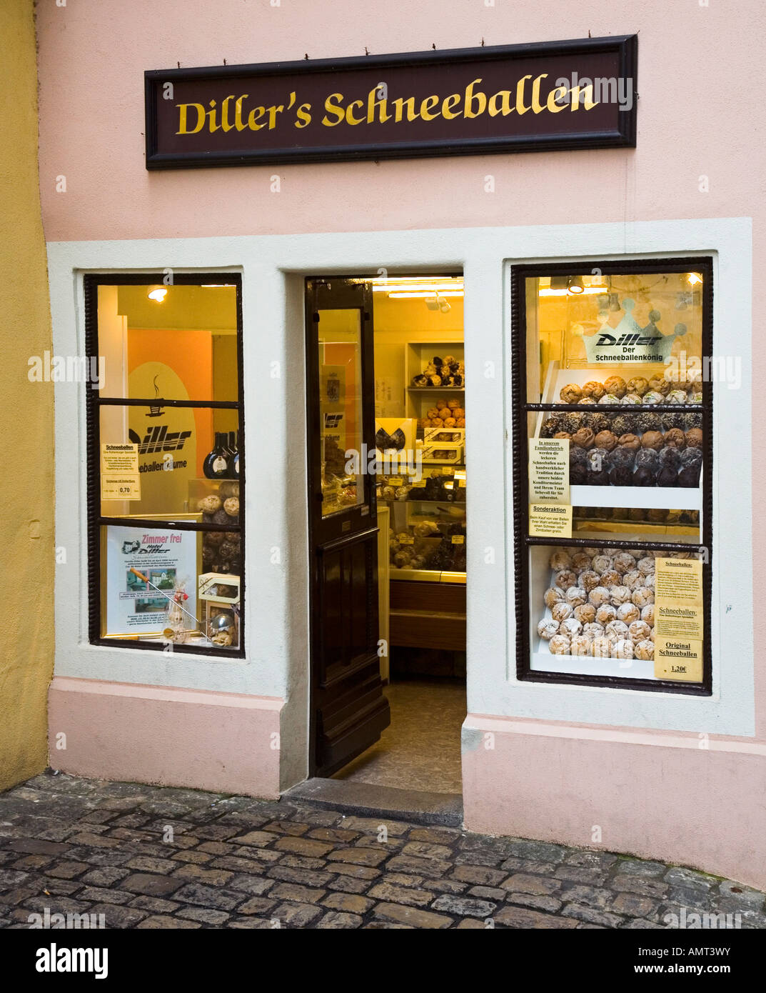 Schneeballen Schneeball Pastry Shop traditionelle Weihnachten Essen Rothenburg Deutschland Stockfoto