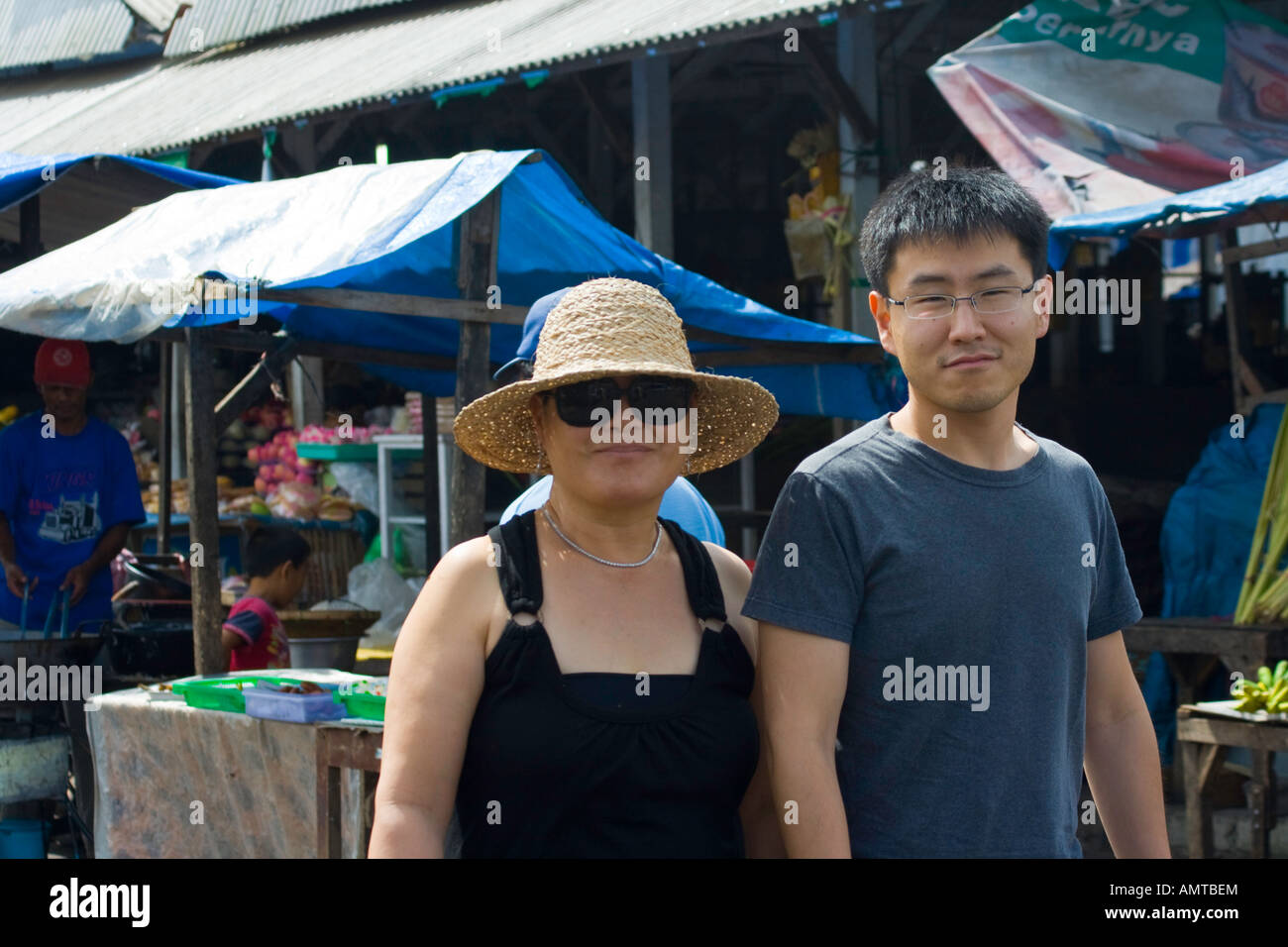 Koreanische Mutter und erwachsener Sohn Reisen in Bali Indonesien Stockfoto
