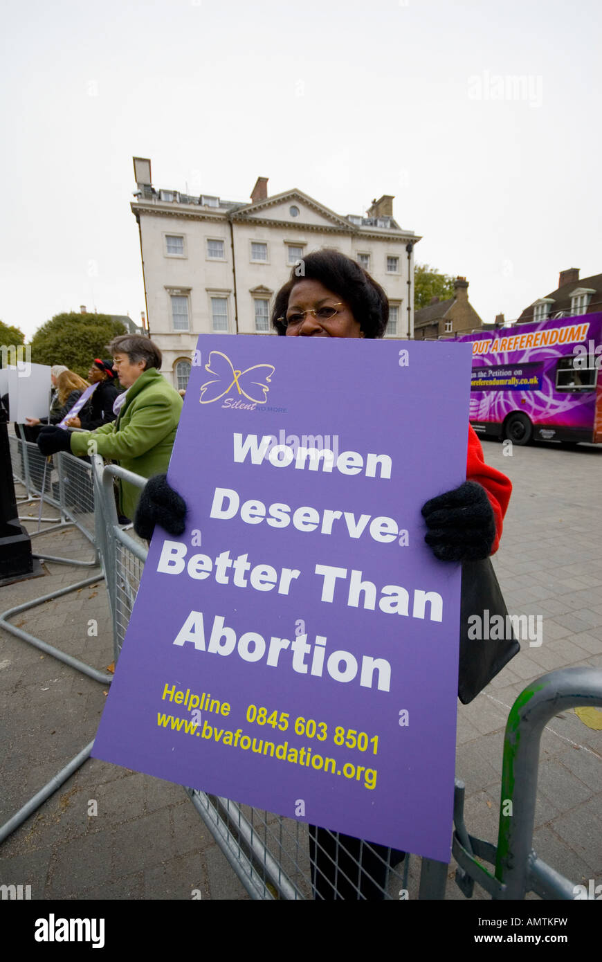 schwarze Frau Demonstrationen über Abtreibung London Stockfoto