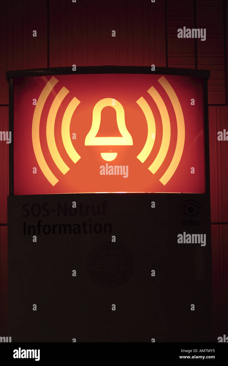 Emergency Call Box, u-Bahnstation Stockfoto