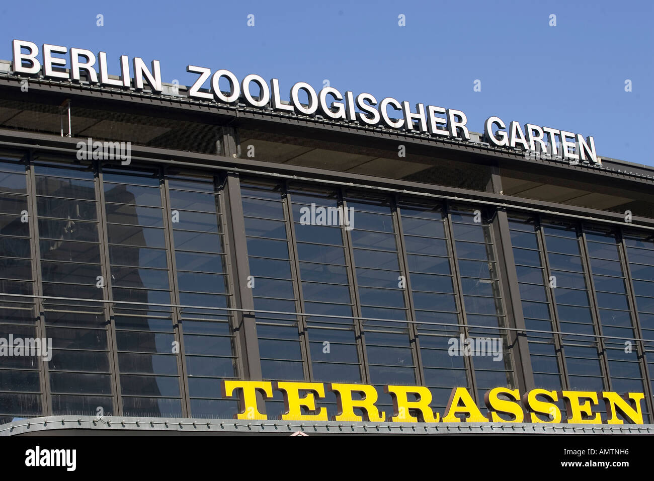 Berlin Zoologischer Garten Station Stockfotos und bilder Kaufen Alamy