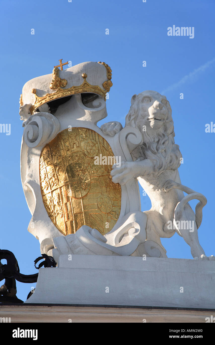 Löwe-Figur am Tor zum Belvedere in Wien, Österreich Stockfoto