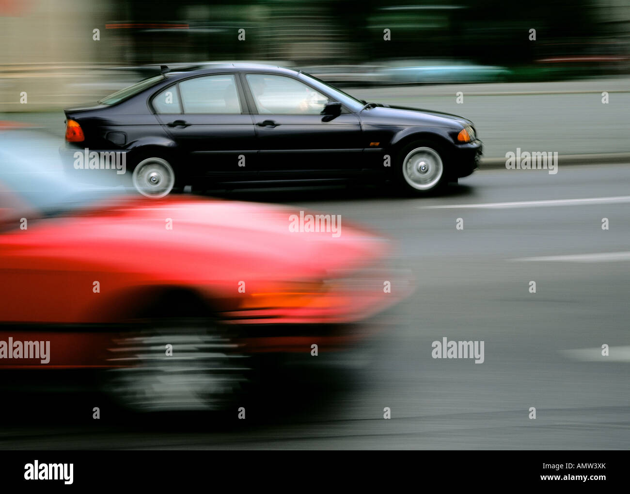 Vorbeifahrenden BMW Stockfoto