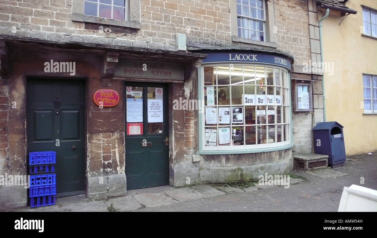 Das Dorf Postamt und Lagern bei lacock,witshire,england.fighting gegen die Schließung des Postamtes. Stockfoto