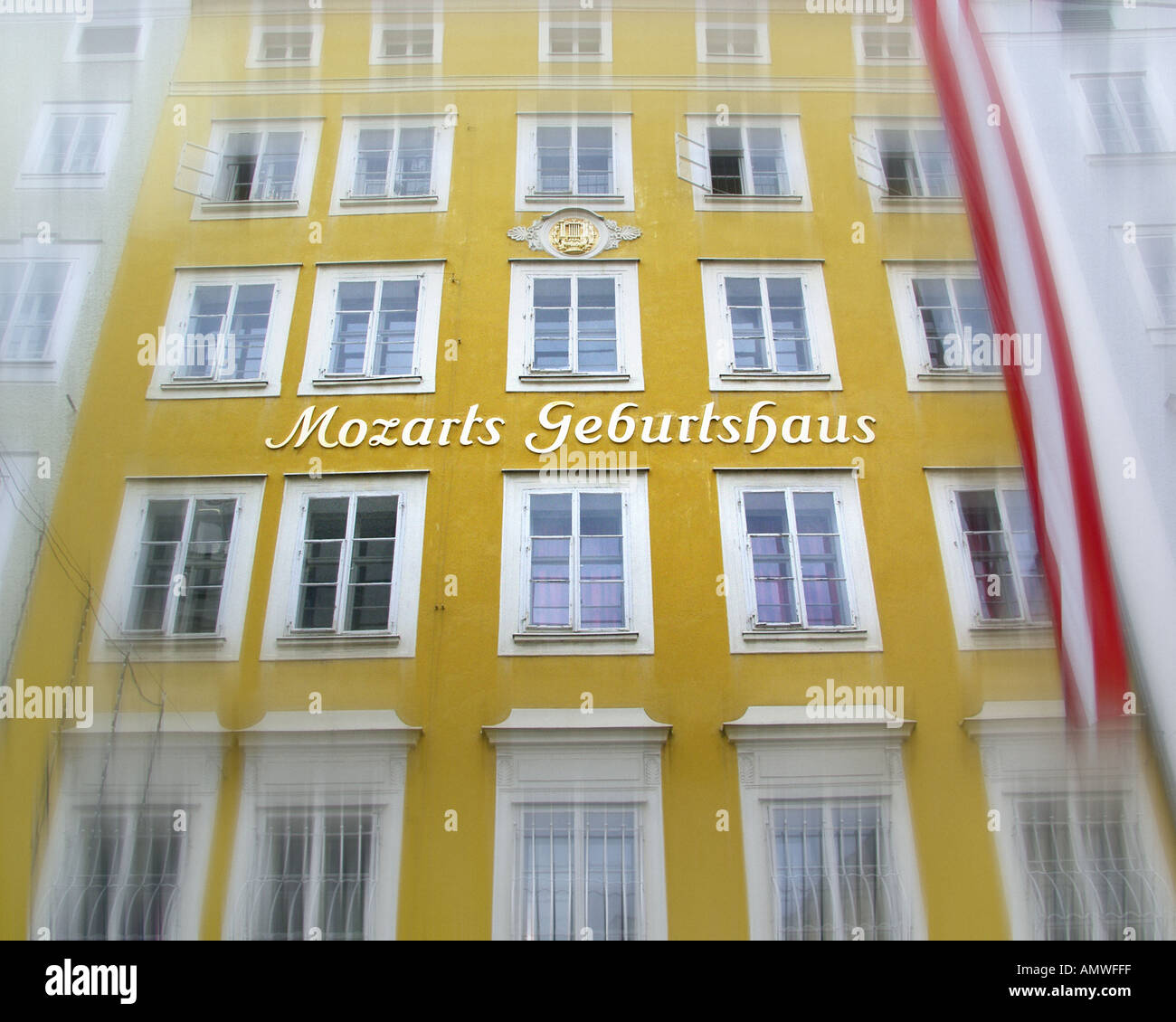 AT - SALZBURG: Mozarts Geburtshaus in der Getreidegasse Stockfoto