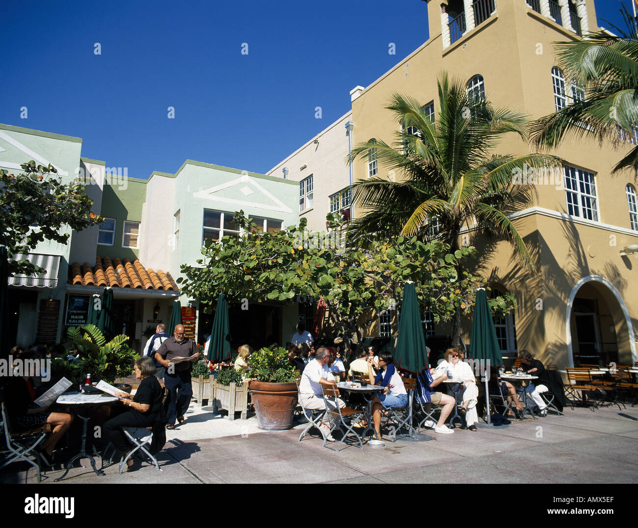 Miami, Ocean Drive News Cafe Stockfoto Miami, Ocean Drive News Cafe Stockfoto