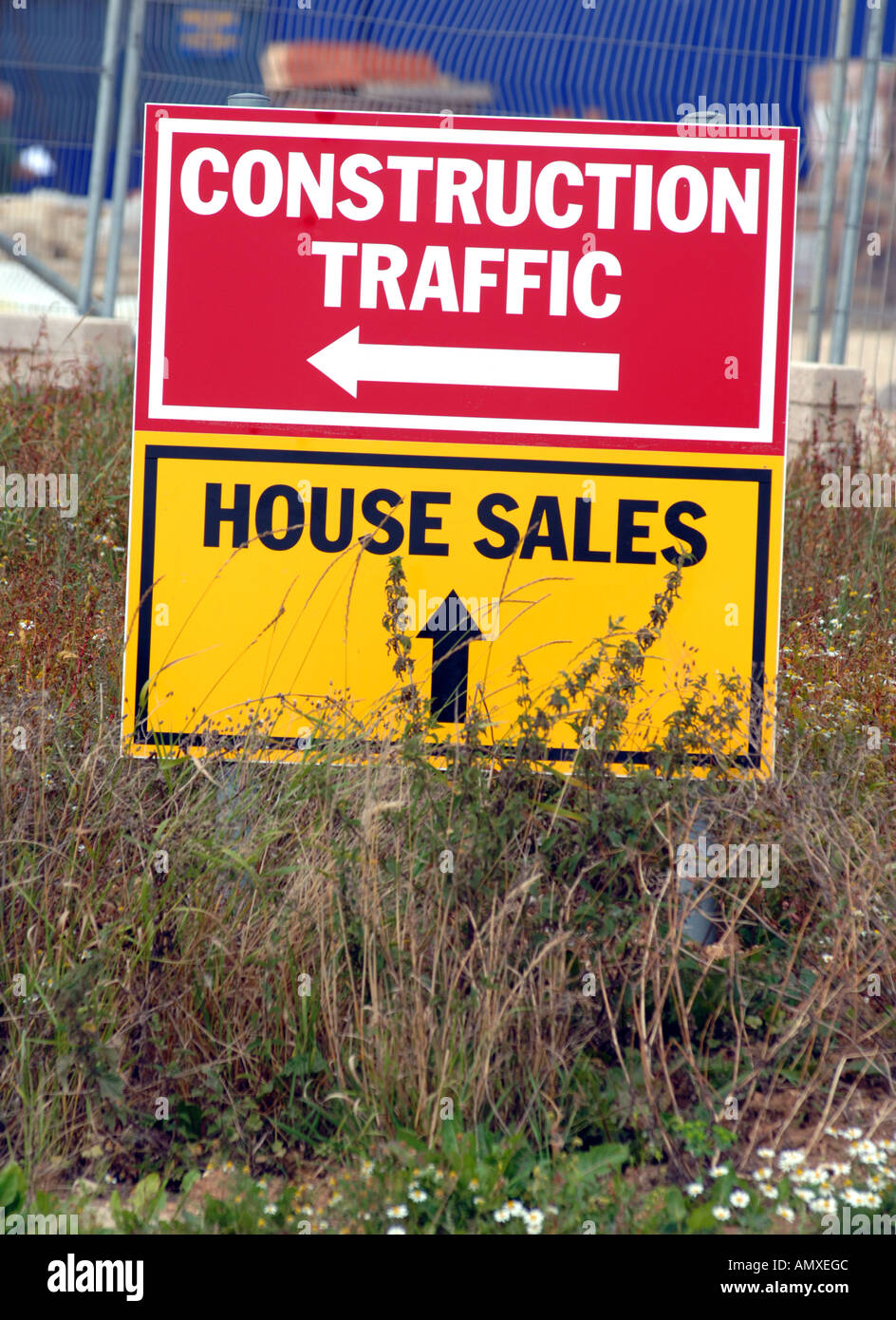 Bau-Verkehr, Vertrieb Hauszeichen, Gebäude Standortentwicklung, Verkehrssysteme, Dorset England UK Stockfoto