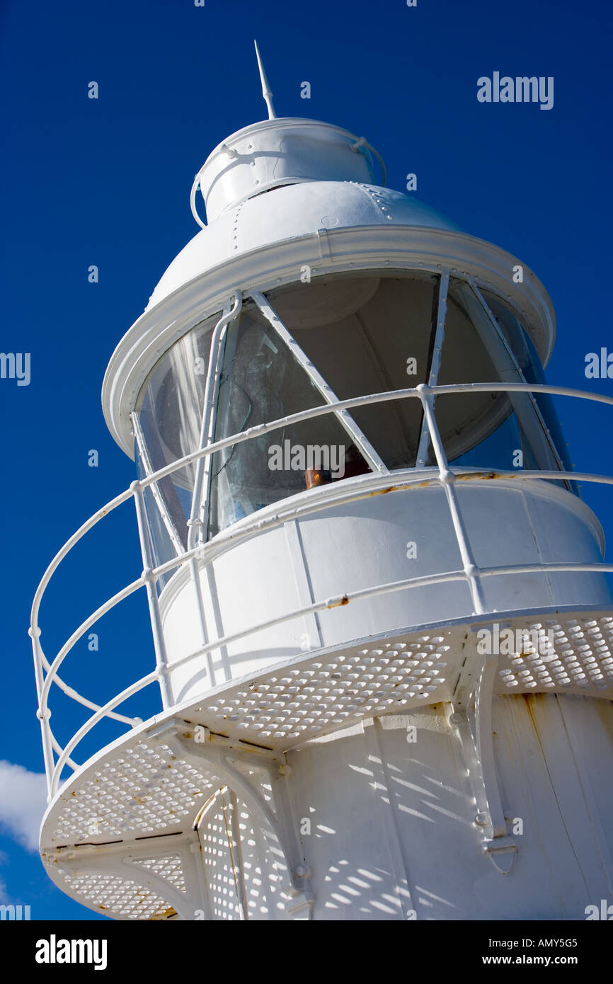 Stillgelegte Leuchtturm am Ende der Mole im Hafen von Brixham, Brixham, Devon Stockfoto