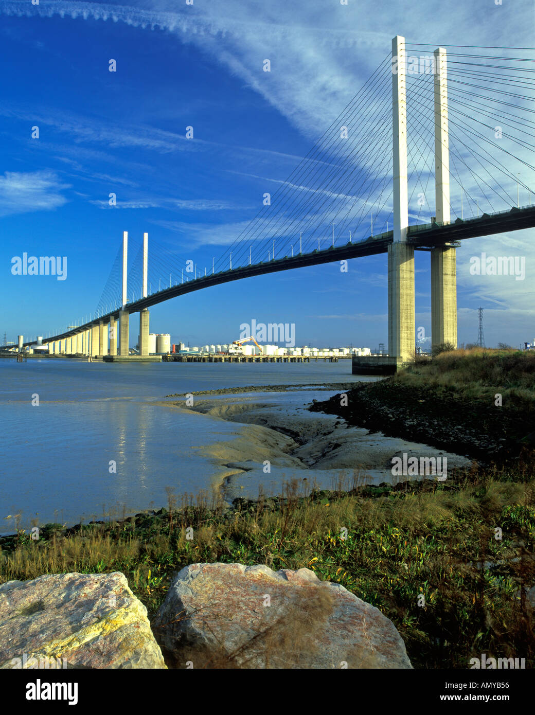 M25 Queen Elizabeth II Bridge, Kent, Großbritannien Stockfoto