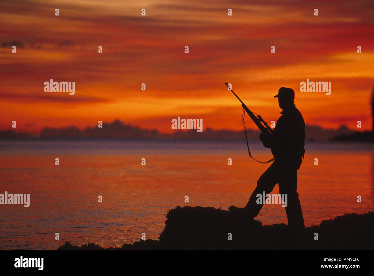 Hunter Sonnenuntergang Afognak ist Golf von Alaska Sommer SW AK Stockfoto