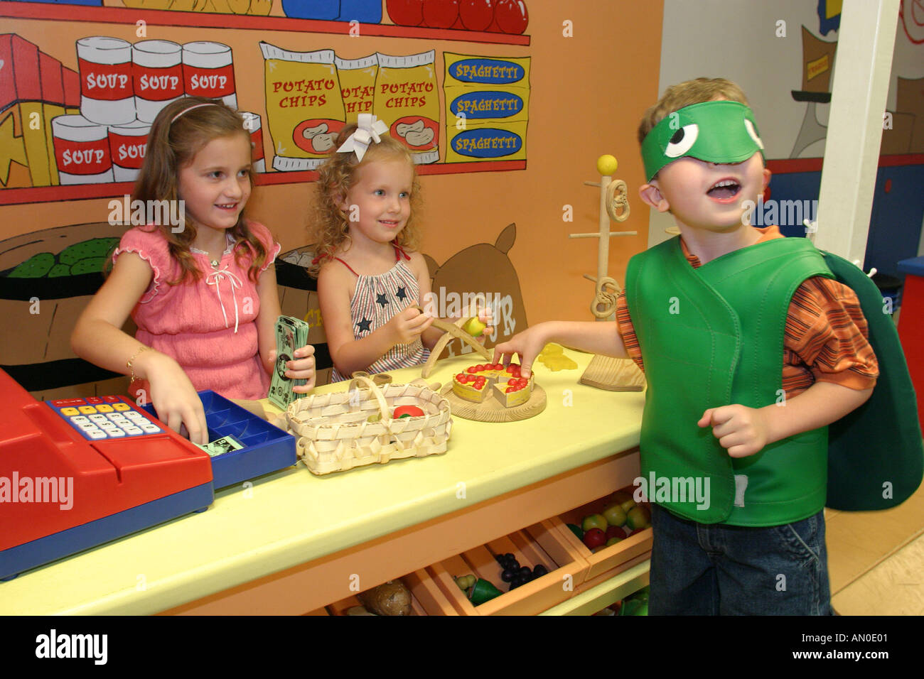 Alabama Madison County, Huntsville, EarlyWorks Kindermuseum, Geschichte, Sammlungen, Ausstellungsausstellung Sammlung, fördern, Produktprodukte Verkauf anzeigen Stockfoto