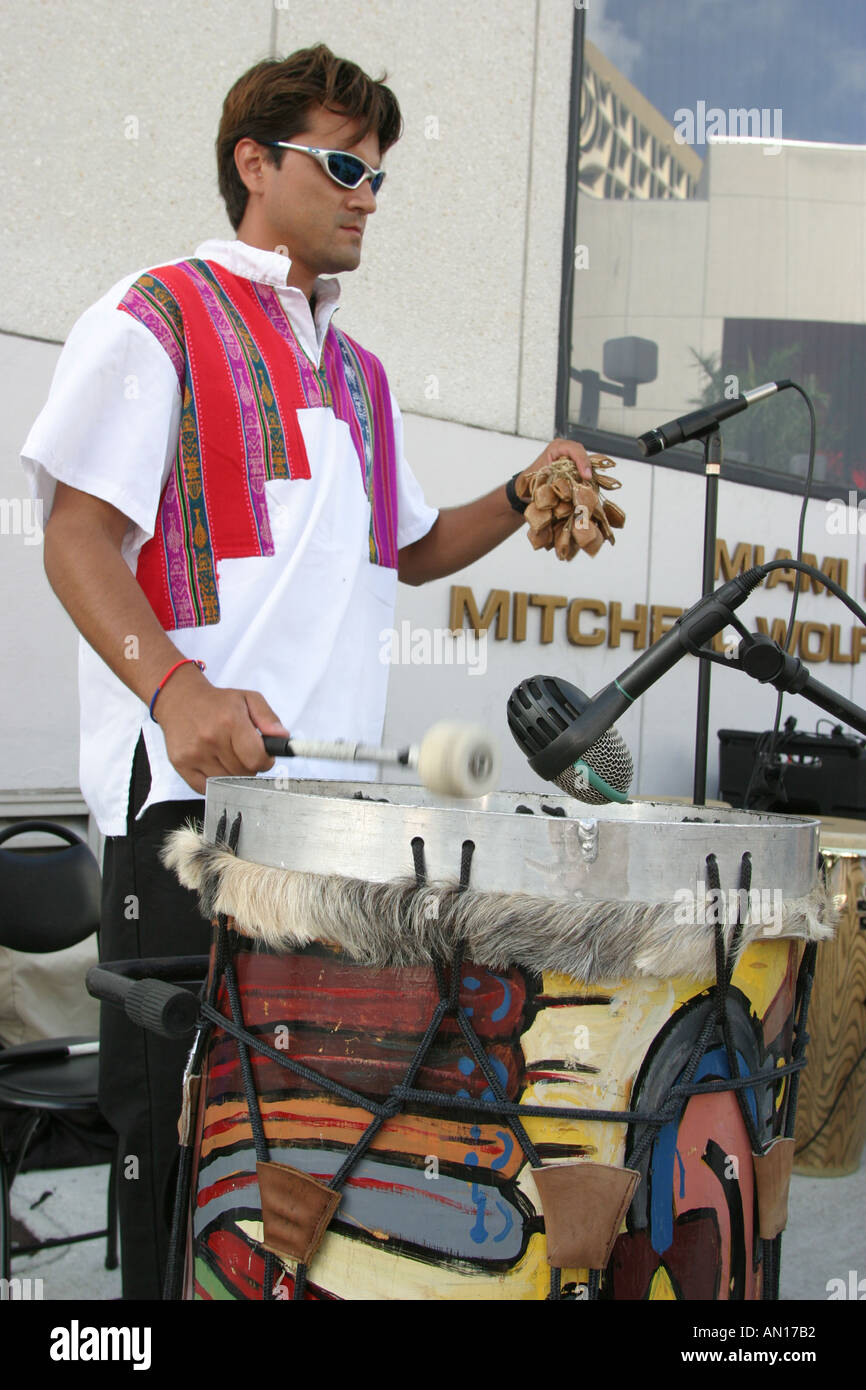 Miami Florida, Miami Dade College, Schule, Campus, Bildung, Schule, Campus, lernen lernen lernen lernen, lernen, studieren, Messe buchen, Festival, Festivals, Unterhaltung, Veranstaltung, commun Stockfoto