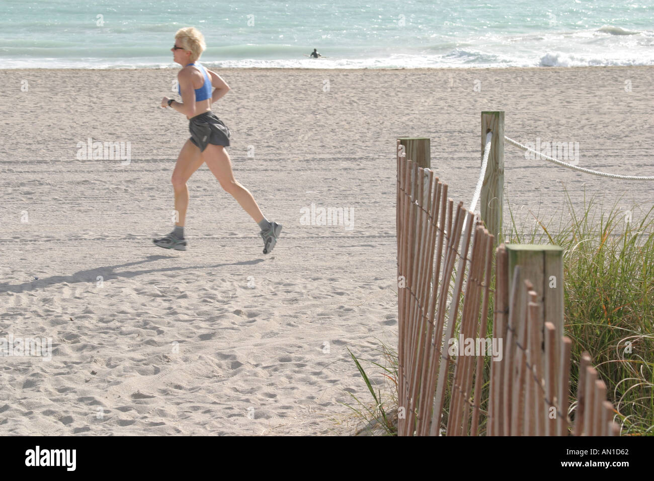 Miami Beach, Florida, Atlantikküste, Küste, Küste, Küste, Küste, Küste, Jogger, Jogger, Jogger, Jogger, Jogger, Läufer, Läufer, Laufübungen, Aerobic, Gesundheit, Läufer, Ende Stockfoto