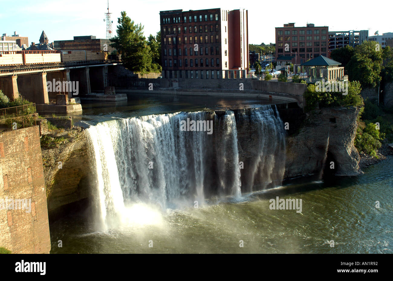 Blick auf High Falls in Rochester, New York Stockfoto