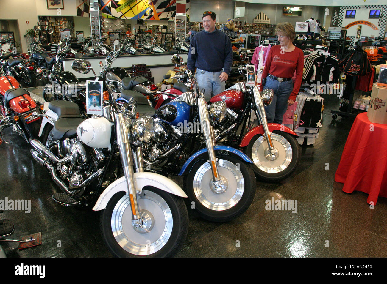 Raleigh North Carolina, Ray Price Harley World, Harley Davidson Motorradverkäufe, NC 102403 0033 Stockfoto