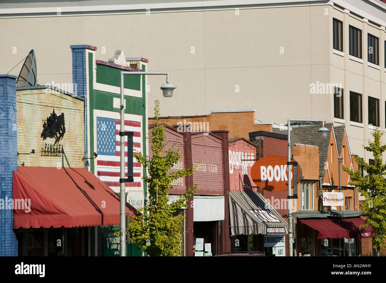 USA, Tennessee, Nashville: Hillsboro Dorf Stores am Broadway Stockfoto