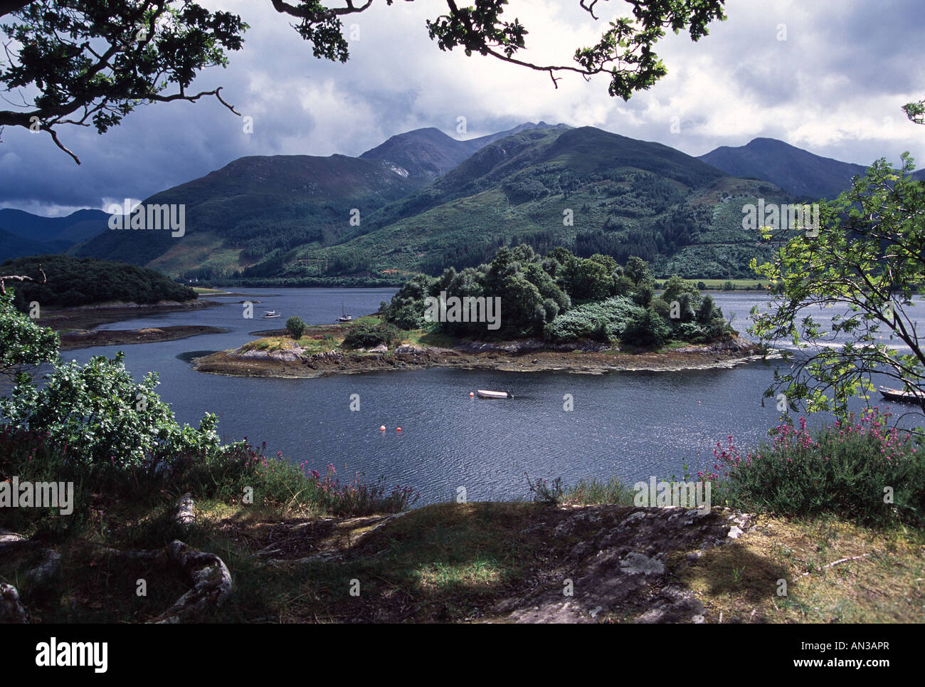 Loch Leven (Schottisch-Gälisch: Loch Lìobhann) ist ein Süßwasser-See in Perth und Kinross, Schottland. Stockfoto