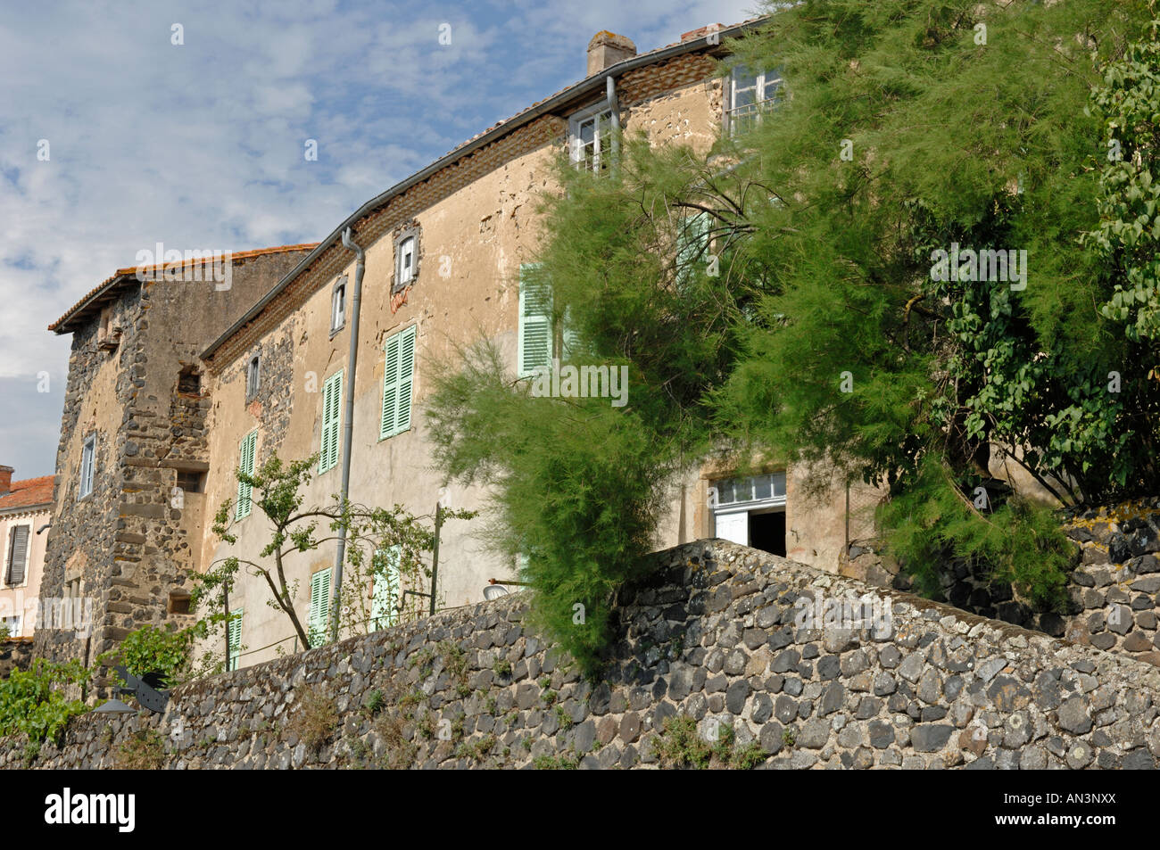 Usson in Puy de Dome 63 Departement Frankreich eines Les Plus Beaux Dörfer de France Stockfoto