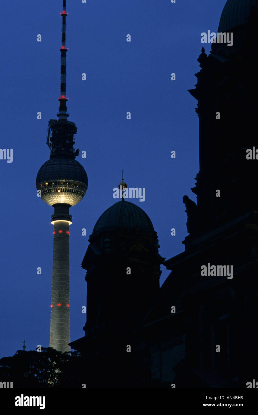 Dom und Fernsehturm, Berlin, Deutschland Stockfoto