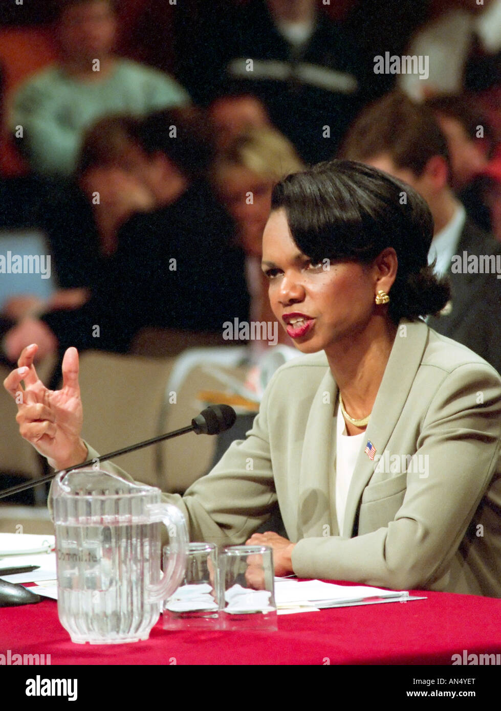 Dr. Condoleezza Rice die Zeugnis der 9/11-Kommission der terroristischen Anschläge vom 11. September in Washington zu hören Stockfoto