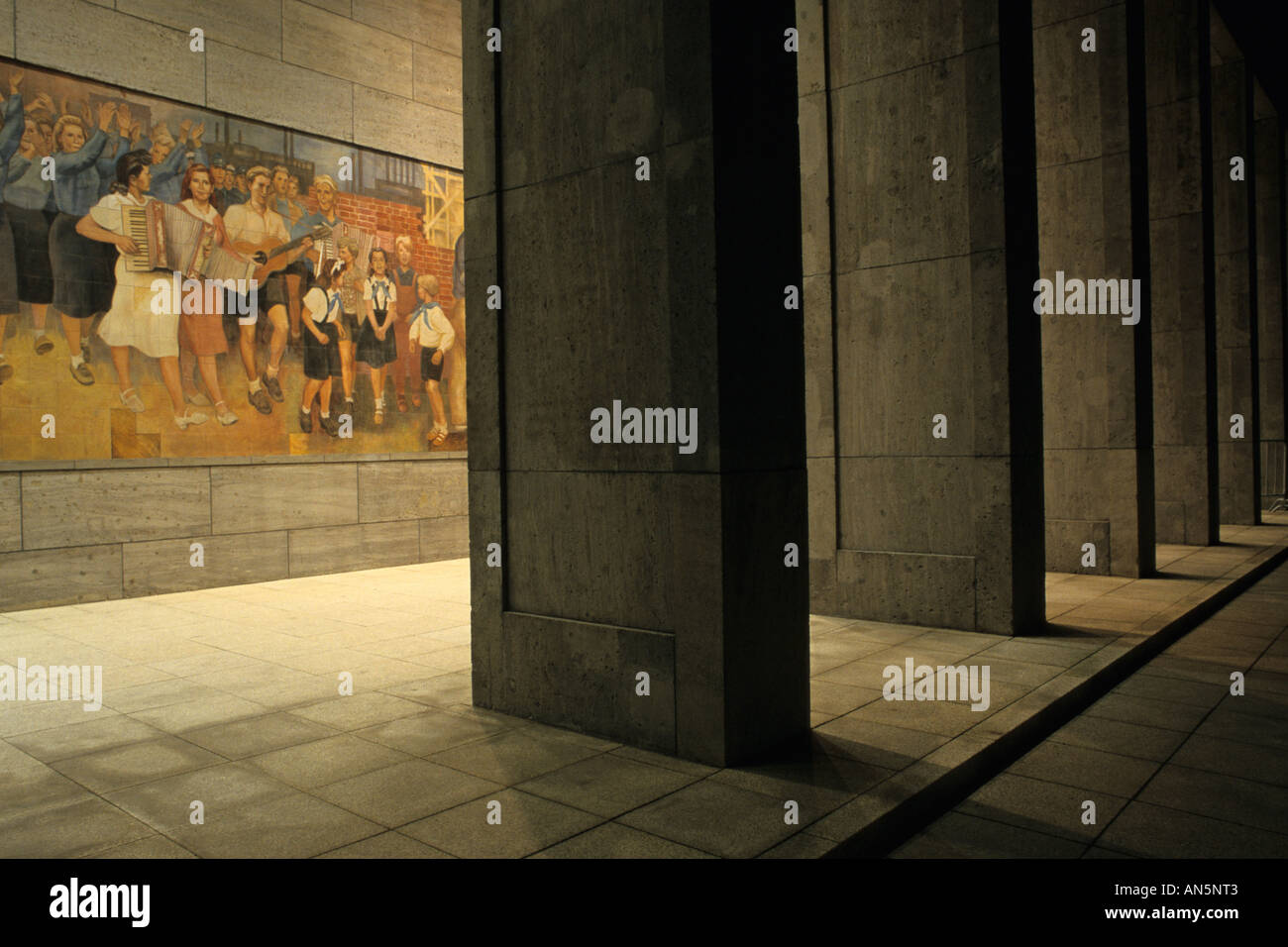 Fries im Finanzministerium, Berlin, Deutschland Stockfoto