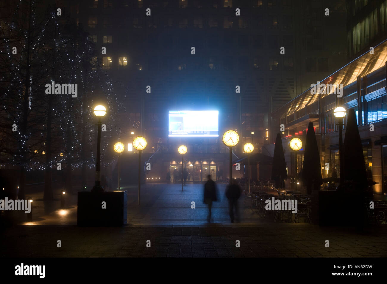 Canary Wharf London in London Nebel Stockfoto