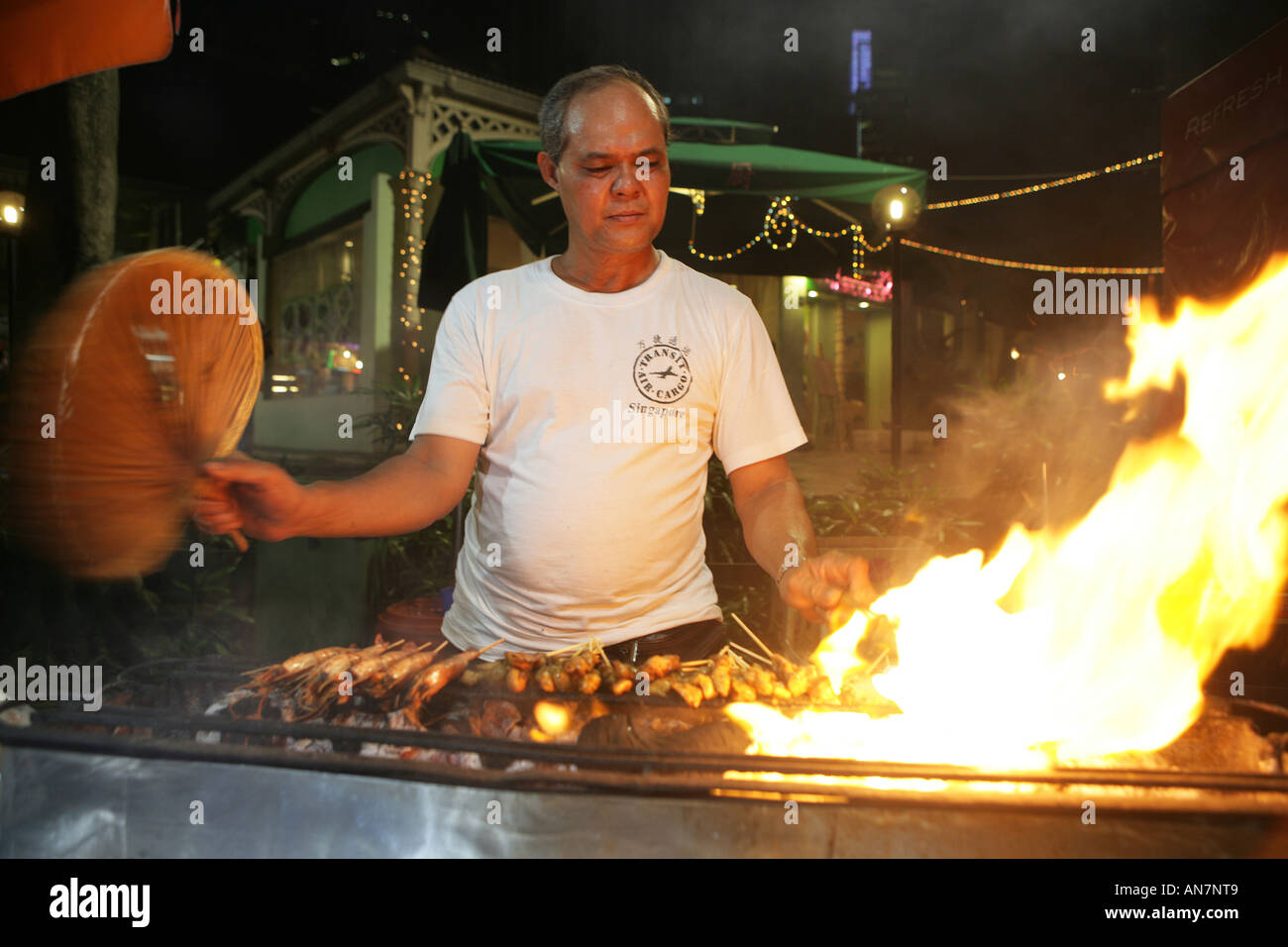 Lau Pa Sat, Altmarkt, Food Centre. Central Business District, Robinson. Jede Nacht unter freiem Himmel Satay Grill Restaurants Stockfoto