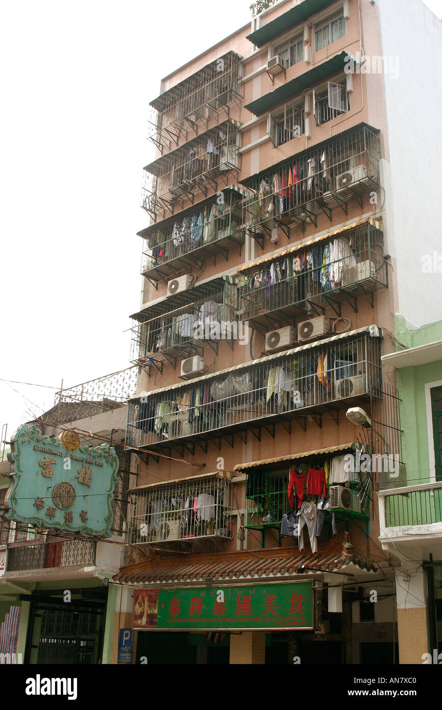 Altes Wohnhaus in der ehemaligen portugiesischen Kolonie Macau China Stockfoto