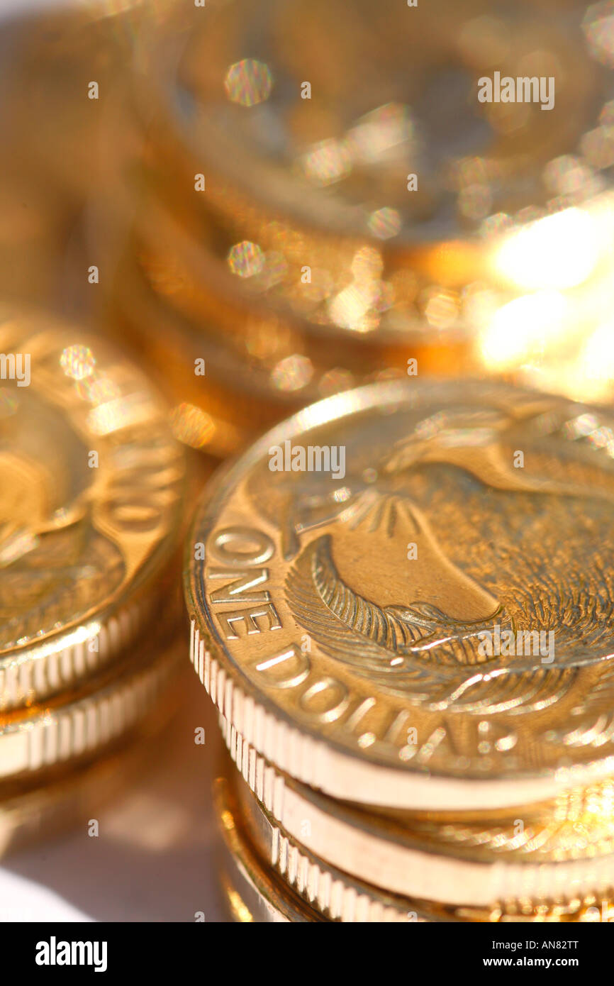 Stacks auf New Zealand $1 gold Münzen Stockfoto