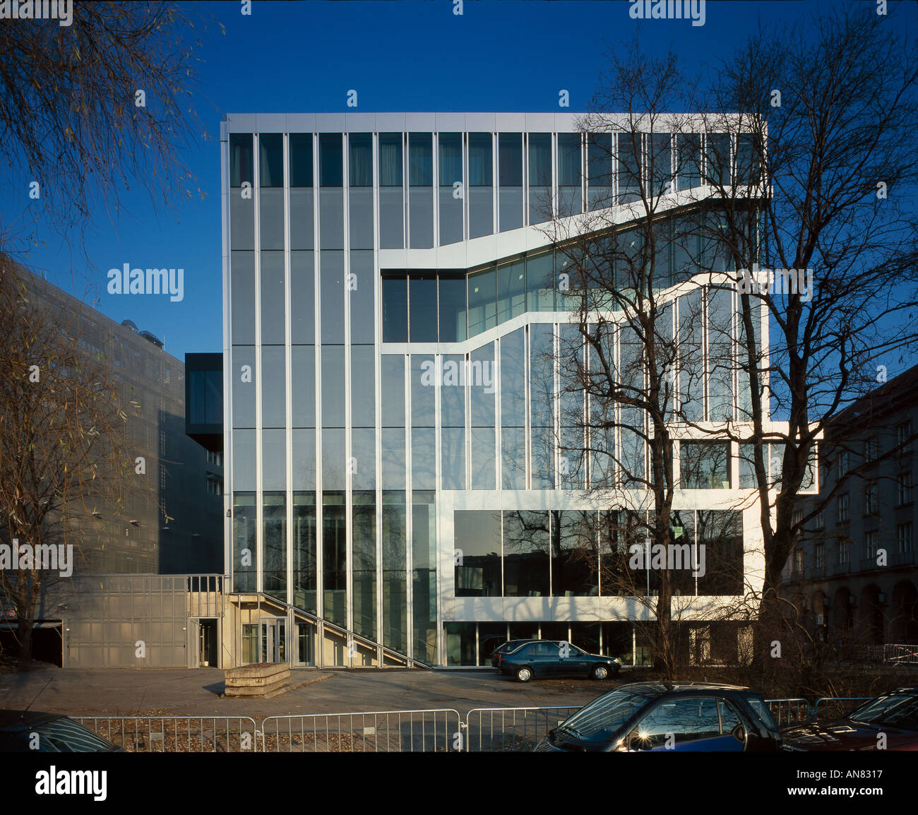 Niederländische Botschaft, Berlin. Fassade. Architekt: Rem Koolhaas OMA Stockfoto