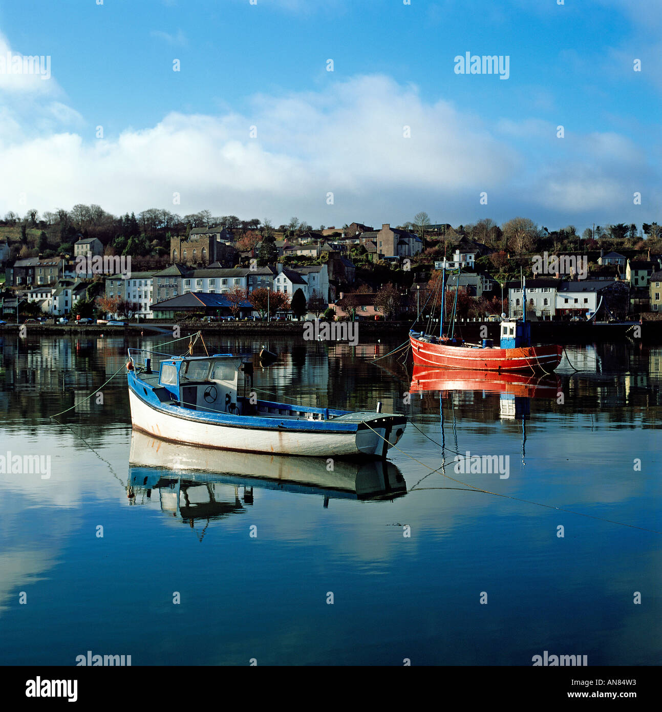 Rest der Boote im Hafen von Kinsale Stockfoto