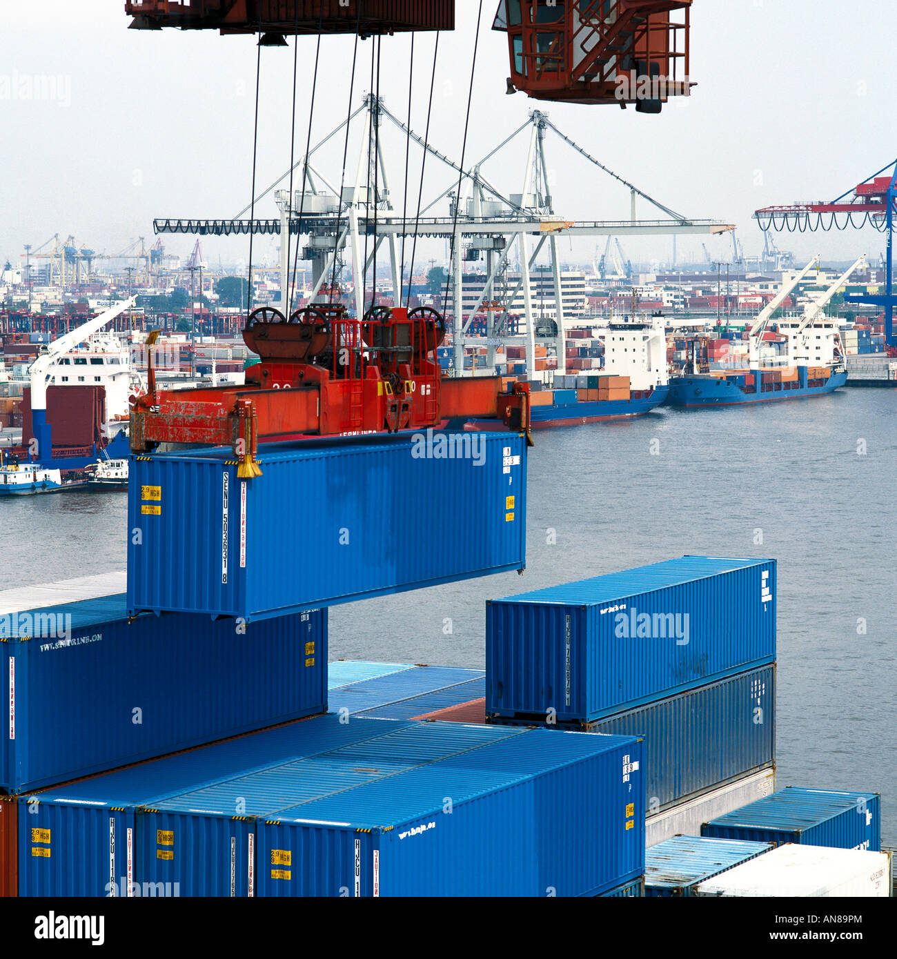 Containerhafen Stockfoto