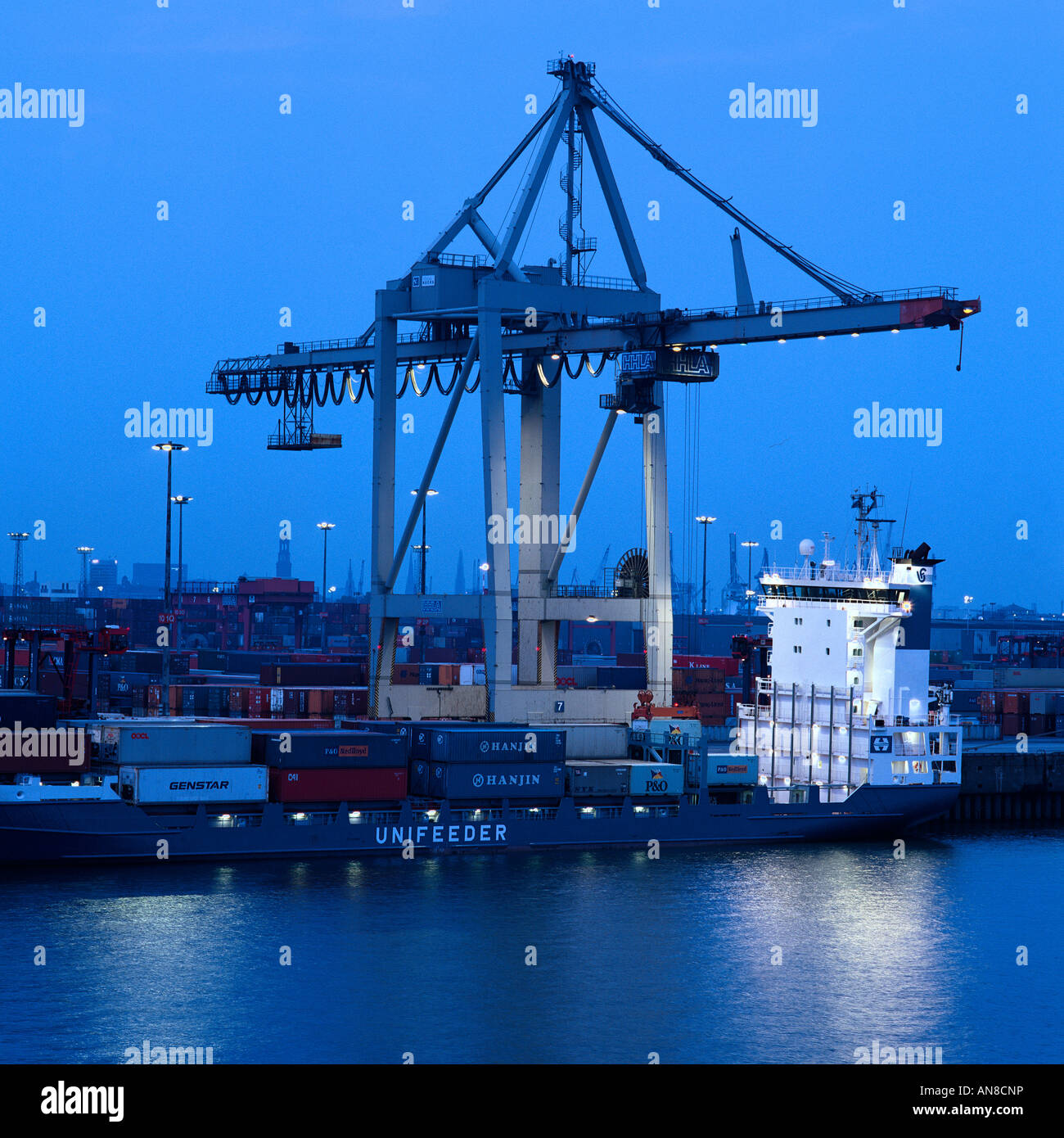 Containerhafen Stockfoto