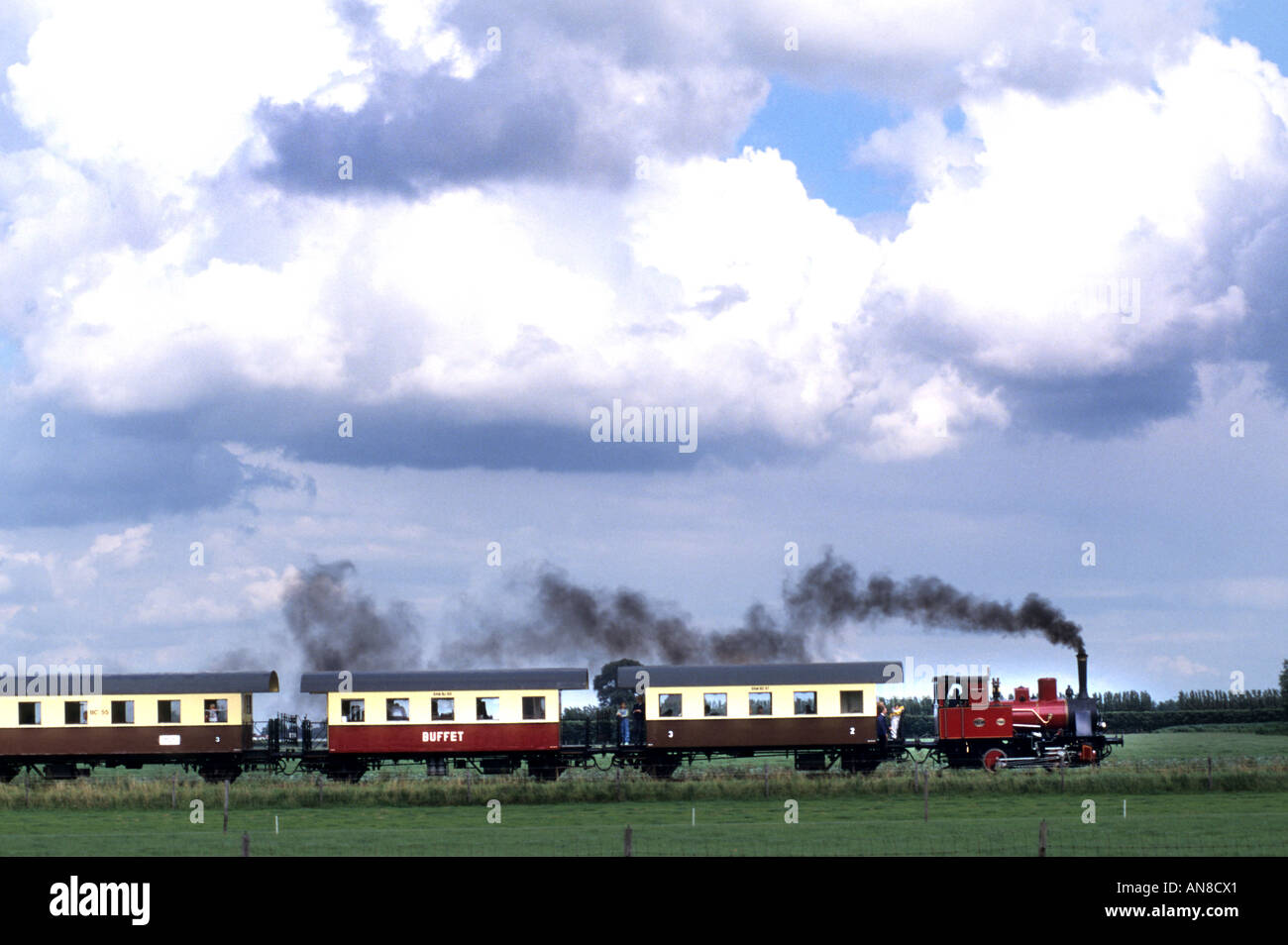 Medemblik Niederlande Holland Dampfzug Stockfoto